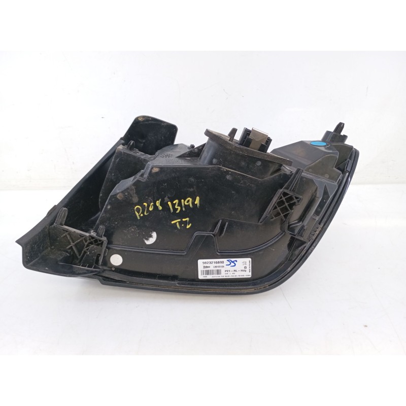 Recambio de piloto trasero izquierdo para peugeot 208 ii (ub_, up_, uw_, uj_) 1.2 puretech 100 referencia OEM IAM   