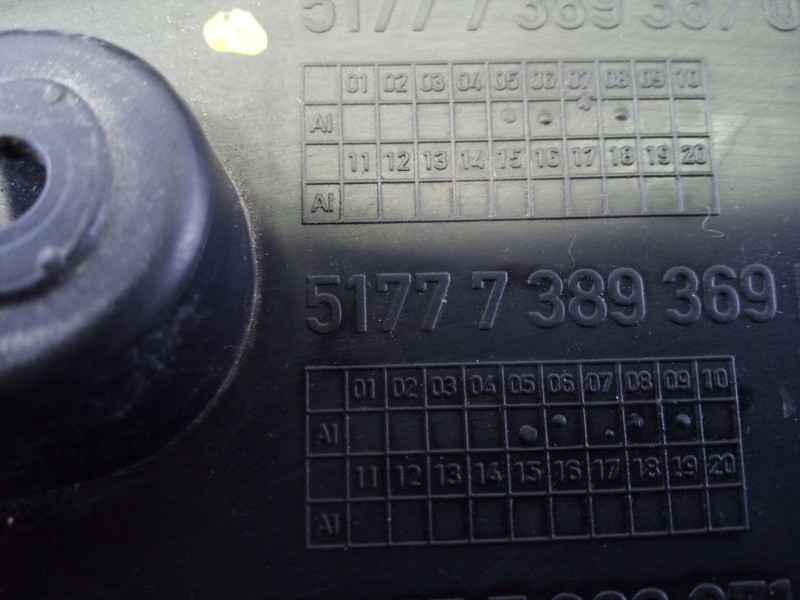 Recambio de aletin delantero izquierdo para mini countryman (f60) cooper referencia OEM IAM 51777389369  