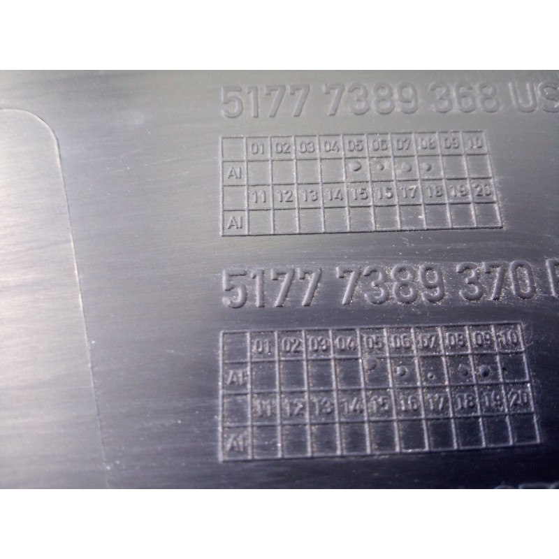 Recambio de aletin delantero derecho para mini countryman (f60) cooper referencia OEM IAM 51777389370  