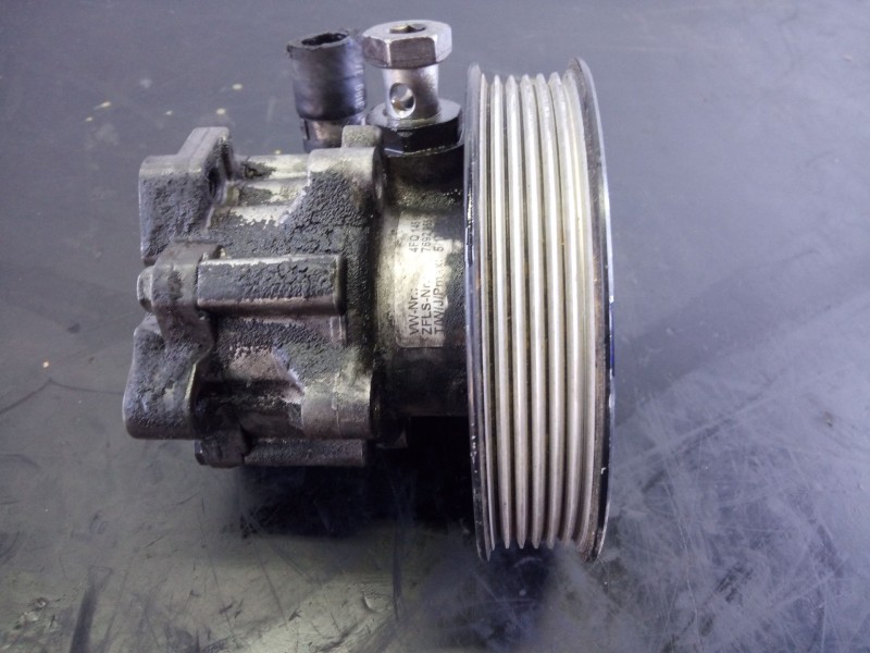 Recambio de bomba direccion para audi a6 avant (4f5) 2.7 tdi referencia OEM IAM   