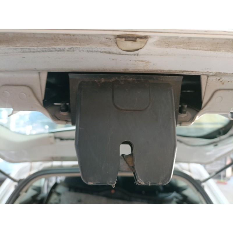 Recambio de cerradura maletero / porton para ford focus iii turnier 1.5 tdci referencia OEM IAM   
