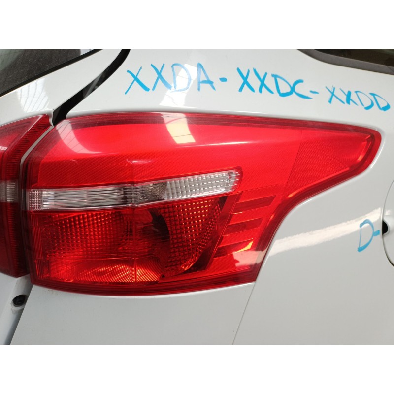 Recambio de piloto trasero derecho para ford focus iii turnier 1.5 tdci referencia OEM IAM   