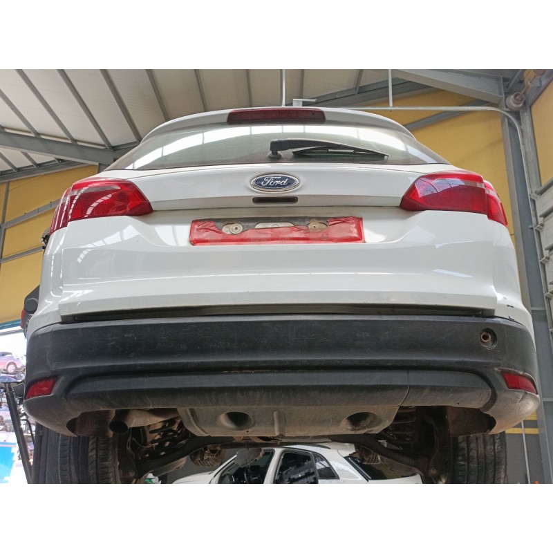 Recambio de paragolpes trasero para ford focus iii turnier 1.5 tdci referencia OEM IAM   