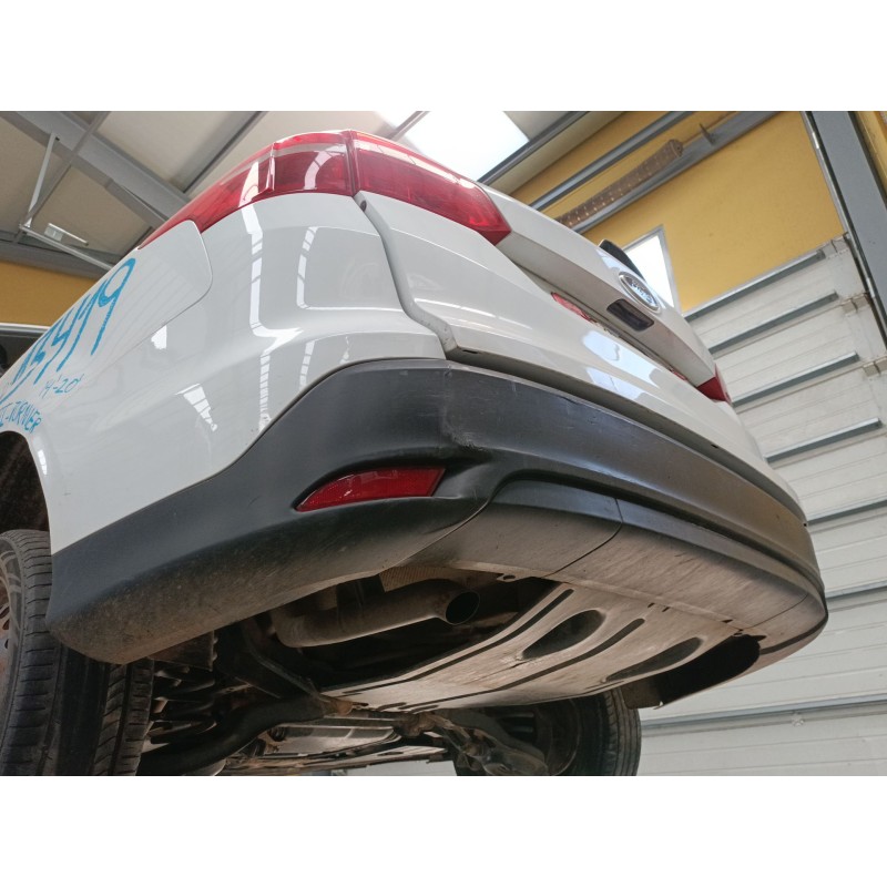 Recambio de paragolpes trasero para ford focus iii turnier 1.5 tdci referencia OEM IAM   