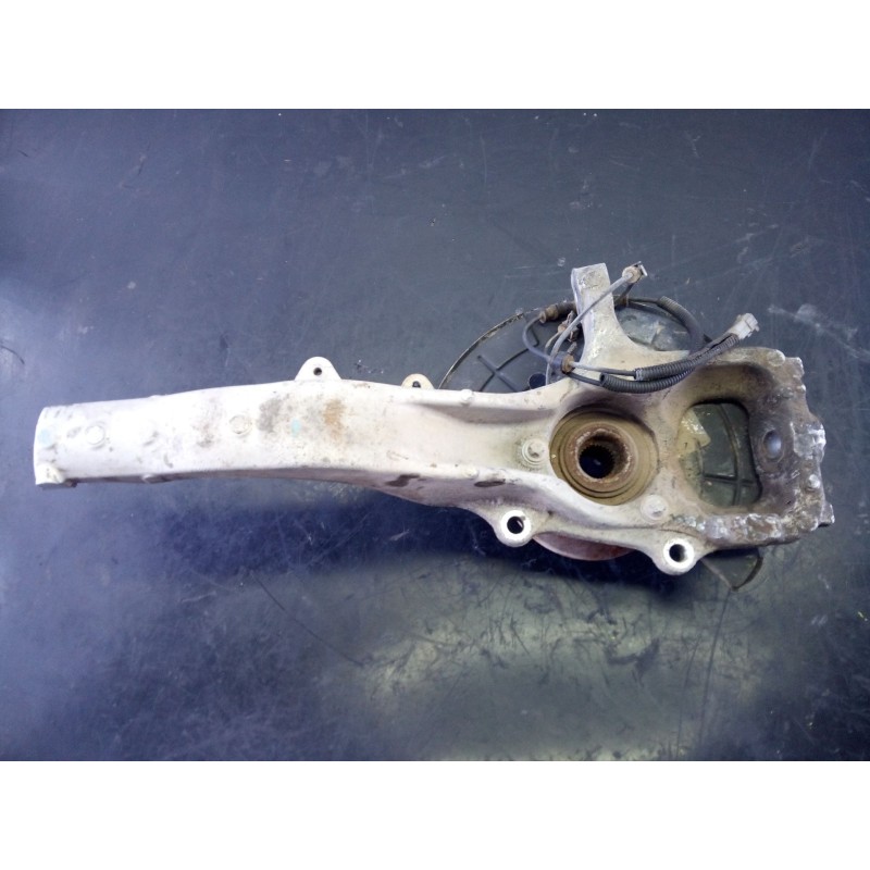 Recambio de mangueta delantera izquierda para jeep gr. cherokee (wh) 3.0 crd limited referencia OEM IAM   