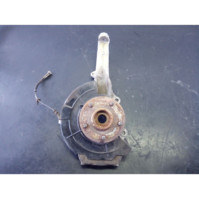 Recambio de mangueta delantera izquierda para jeep gr. cherokee (wh) 3.0 crd limited referencia OEM IAM   