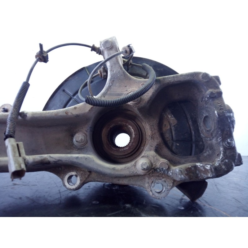 Recambio de mangueta delantera izquierda para jeep gr. cherokee (wh) 3.0 crd limited referencia OEM IAM   