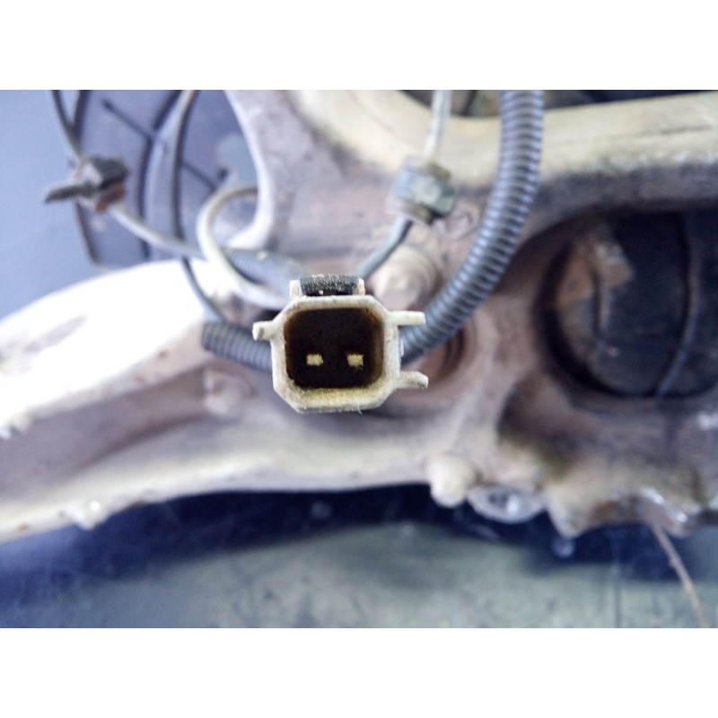 Recambio de mangueta delantera izquierda para jeep gr. cherokee (wh) 3.0 crd limited referencia OEM IAM   