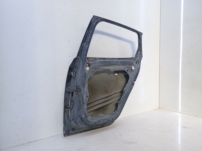 Recambio de puerta trasera derecha para volvo v40 momentum referencia OEM IAM   