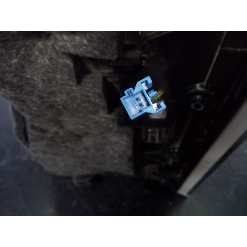 Recambio de guantera para mercedes-benz clase c (w204) lim. c 200 cdi referencia OEM IAM L0460617  