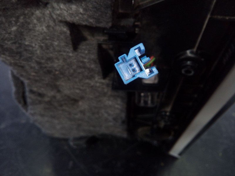 Recambio de guantera para mercedes-benz clase c (w204) lim. c 200 cdi referencia OEM IAM L0460617  