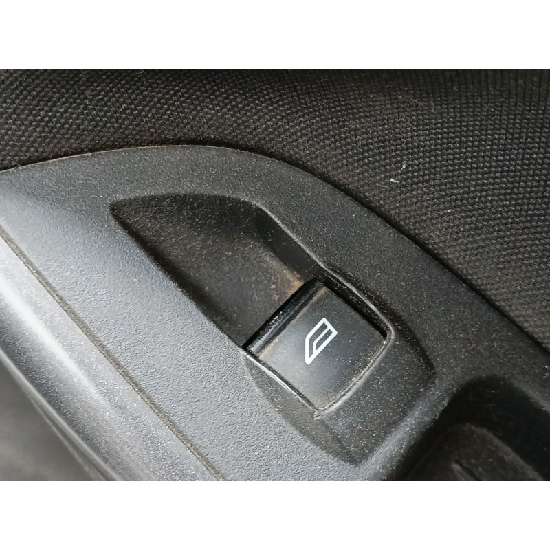 Recambio de mando elevalunas delantero derecho para ford focus iii turnier 1.5 tdci referencia OEM IAM   