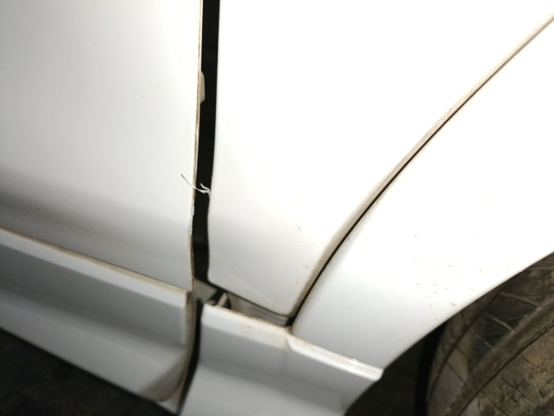 Recambio de aleta delantera derecha para ford kuga ii (dm2) 2.0 tdci 4x4 referencia OEM IAM   