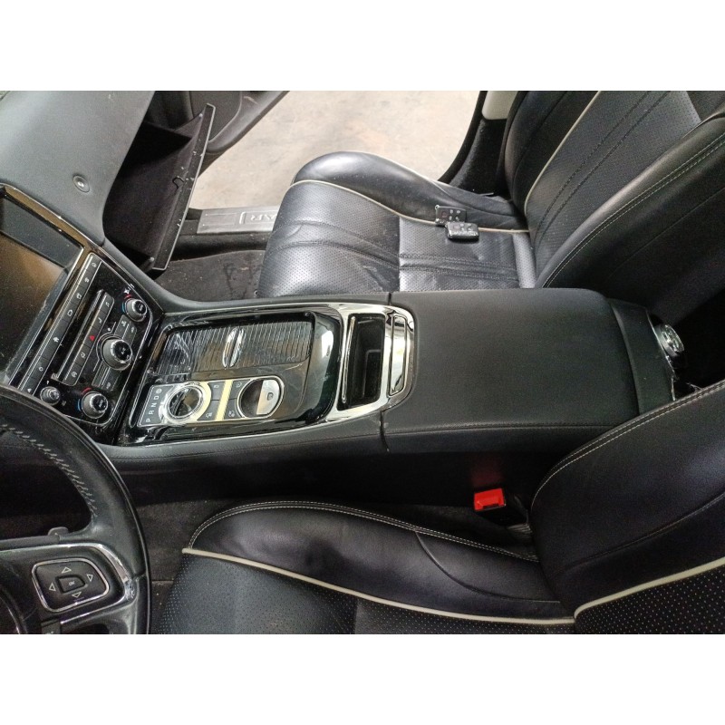 Recambio de consola central para jaguar xj (x351) 3.0 sdv6 referencia OEM IAM   