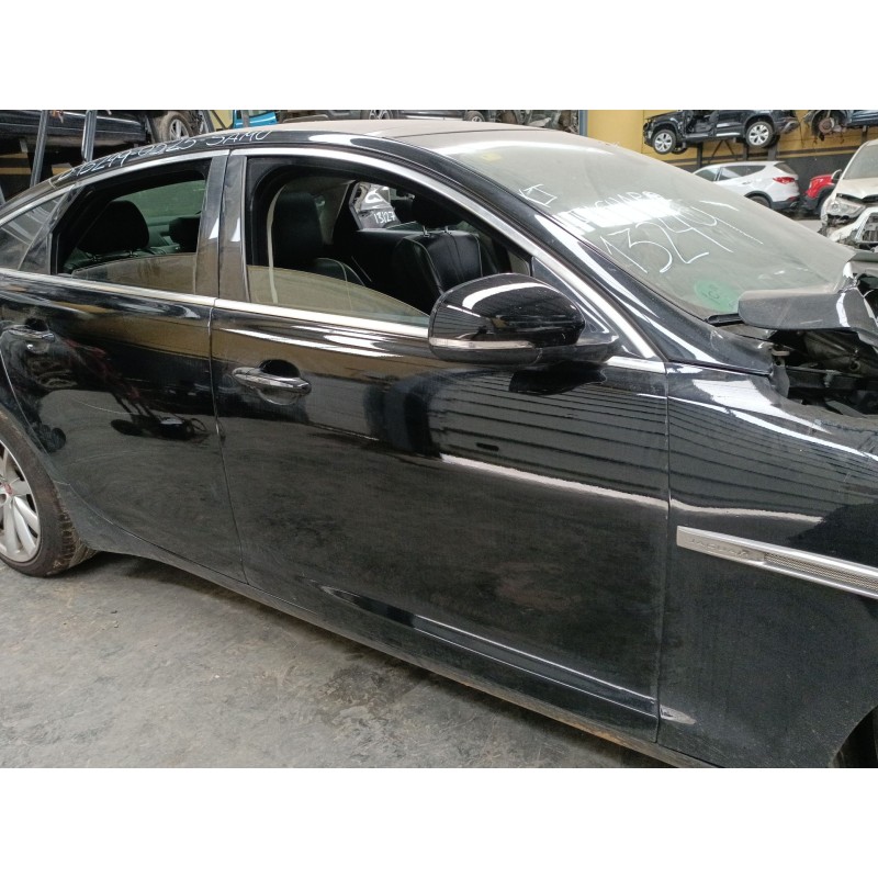 Recambio de puerta delantera derecha para jaguar xj (x351) 3.0 sdv6 referencia OEM IAM   