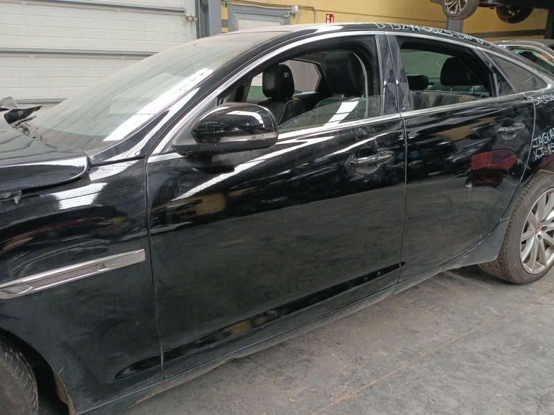 Recambio de puerta delantera izquierda para jaguar xj (x351) 3.0 sdv6 referencia OEM IAM   