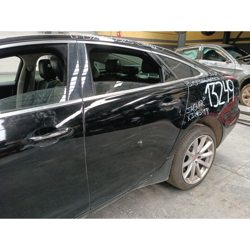 Recambio de puerta trasera izquierda para jaguar xj (x351) 3.0 sdv6 referencia OEM IAM   