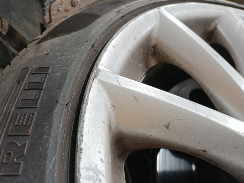 Recambio de llanta para jaguar xj (x351) 3.0 sdv6 referencia OEM IAM 245/45/19  