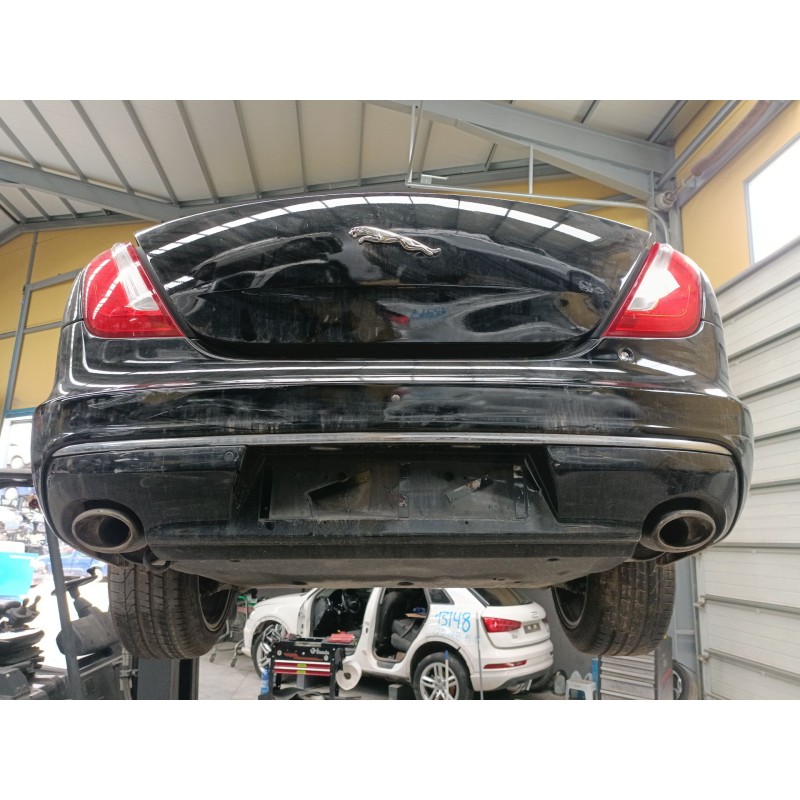 Recambio de paragolpes trasero para jaguar xj (x351) 3.0 sdv6 referencia OEM IAM   