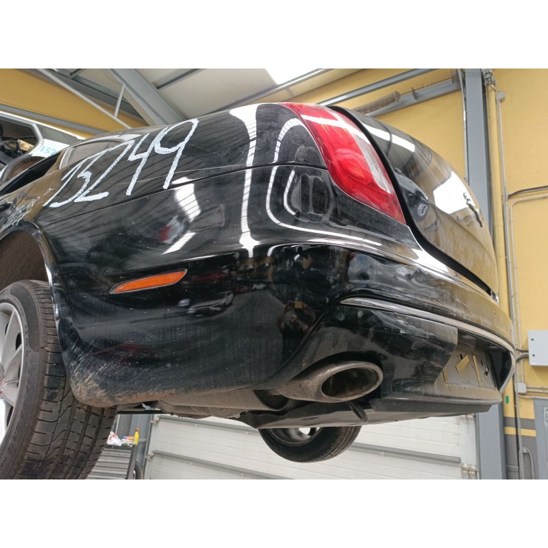 Recambio de paragolpes trasero para jaguar xj (x351) 3.0 sdv6 referencia OEM IAM   
