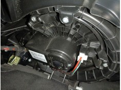 Recambio de ventilador calefaccion para jaguar xj (x351) 3.0 sdv6 referencia OEM IAM AV2727005392  