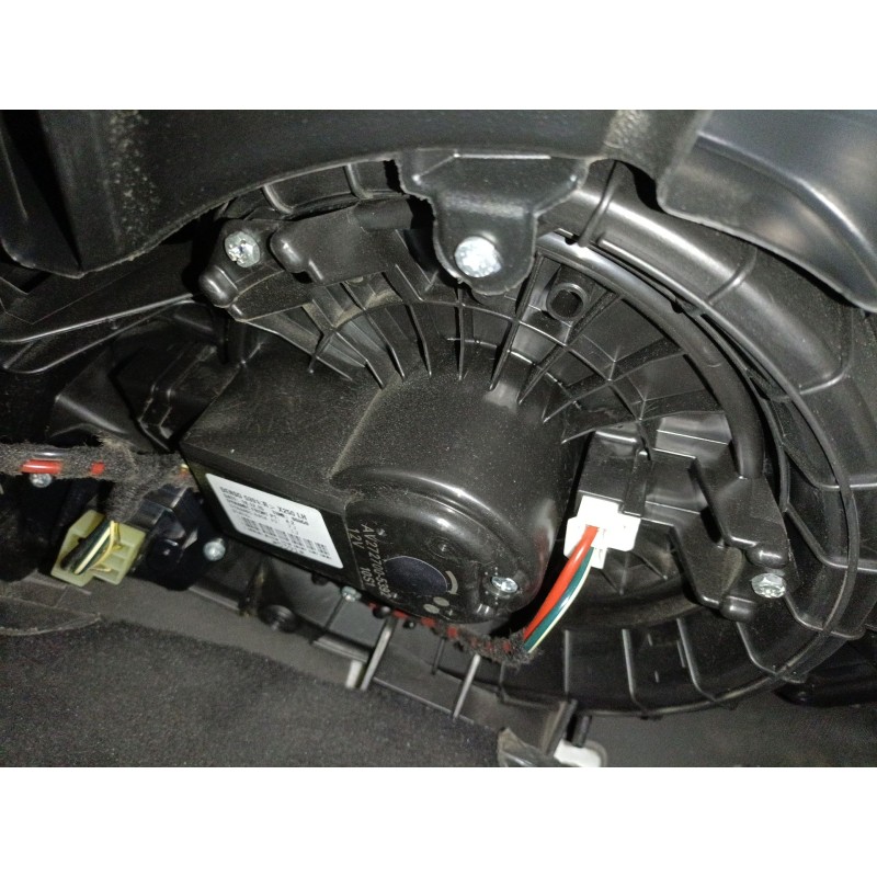 Recambio de ventilador calefaccion para jaguar xj (x351) 3.0 sdv6 referencia OEM IAM AV2727005392  