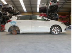 TOYOTA AURIS (_E18_)