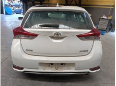 toyota auris (_e18_) del año 2016 2