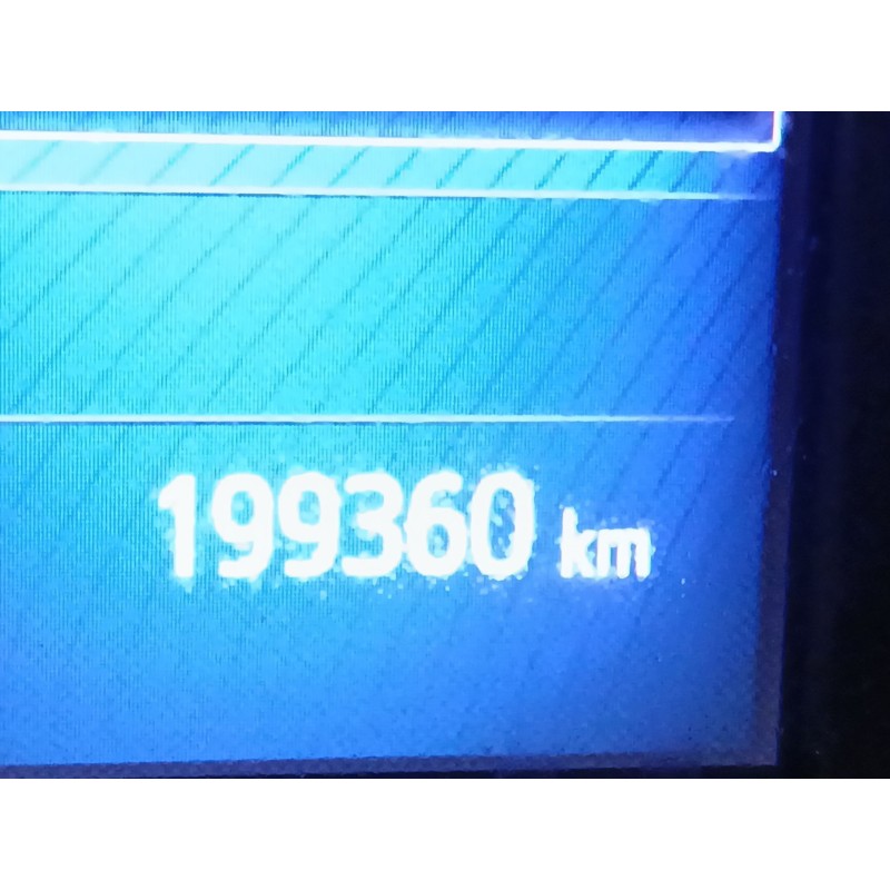 toyota auris (_e18_) del año 2016