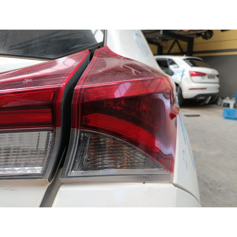 Recambio de piloto trasero derecho para toyota auris (_e18_) 1.6 d4-d (wwe185_) referencia OEM IAM   