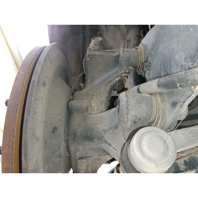 Recambio de mangueta trasera derecha para toyota auris (_e18_) 1.6 d4-d (wwe185_) referencia OEM IAM   