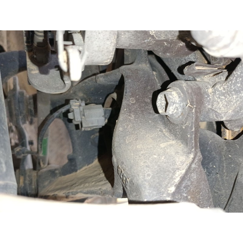 Recambio de mangueta trasera derecha para toyota auris (_e18_) 1.6 d4-d (wwe185_) referencia OEM IAM   