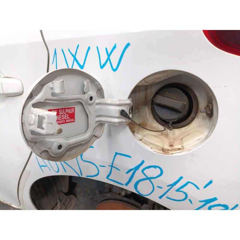 Recambio de tapa exterior combustible para toyota auris (_e18_) 1.6 d4-d (wwe185_) referencia OEM IAM   