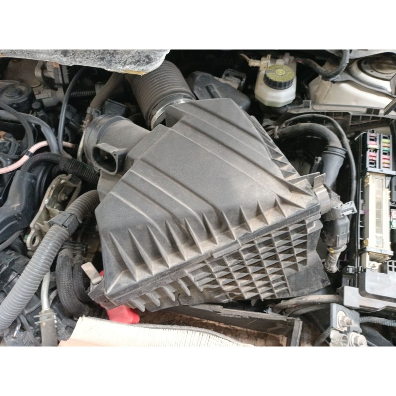 Recambio de filtro aire para toyota auris (_e18_) 1.6 d4-d (wwe185_) referencia OEM IAM   