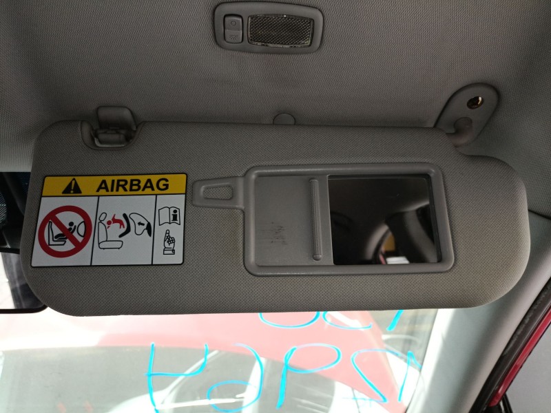 Recambio de parasol derecho para hyundai i30 (gd) 1.6 crdi referencia OEM IAM   