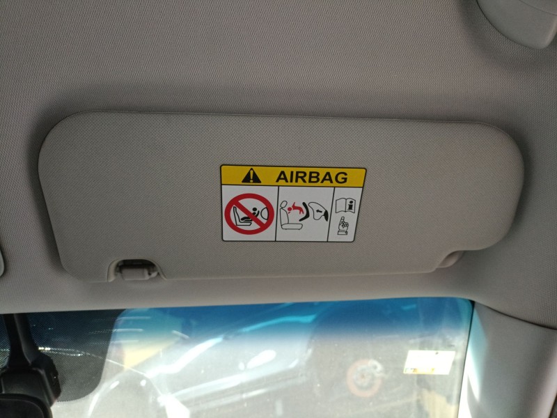 Recambio de parasol derecho para hyundai i30 (gd) 1.6 crdi referencia OEM IAM   