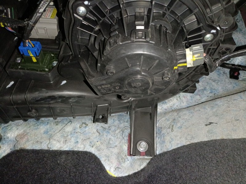 Recambio de ventilador calefaccion para hyundai i30 (gd) 1.6 crdi referencia OEM IAM   