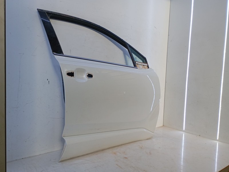 Recambio de puerta delantera derecha para toyota c-hr (_x1_) 1.8 hybrid (zyx10_, zyx11_) referencia OEM IAM   