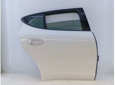 PUERTA TRASERA DERECHA E4-B3-2