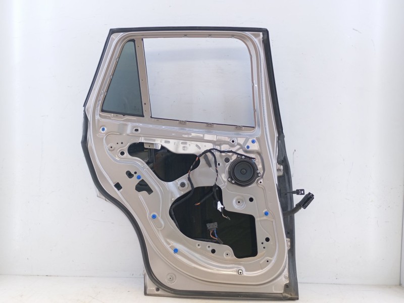 Recambio de puerta trasera izquierda para bmw x1 (f48) sdrive 18 d referencia OEM IAM   