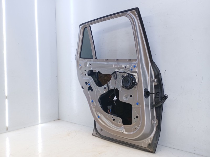 Recambio de puerta trasera izquierda para bmw x1 (f48) sdrive 18 d referencia OEM IAM   