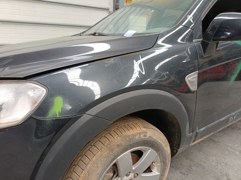 Recambio de aleta delantera izquierda para chevrolet captiva (c100, c140) 2.0 d referencia OEM IAM   