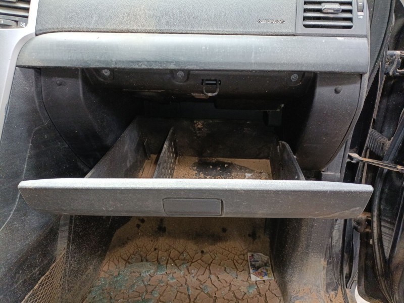 Recambio de guantera para chevrolet captiva (c100, c140) 2.0 d referencia OEM IAM   