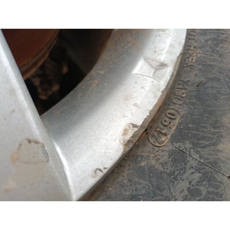 Recambio de llanta para chevrolet captiva (c100, c140) 2.0 d referencia OEM IAM 235/60/17  