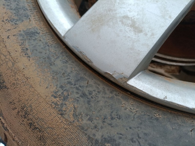 Recambio de llanta para chevrolet captiva (c100, c140) 2.0 d referencia OEM IAM 235/60/17  