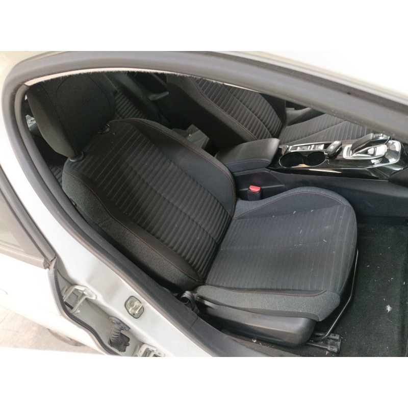 peugeot 208 ii (ub_, up_, uw_, uj_) del año 2021