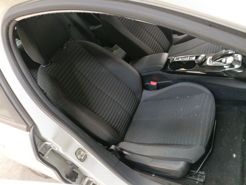 peugeot 208 ii (ub_, up_, uw_, uj_) del año 2021