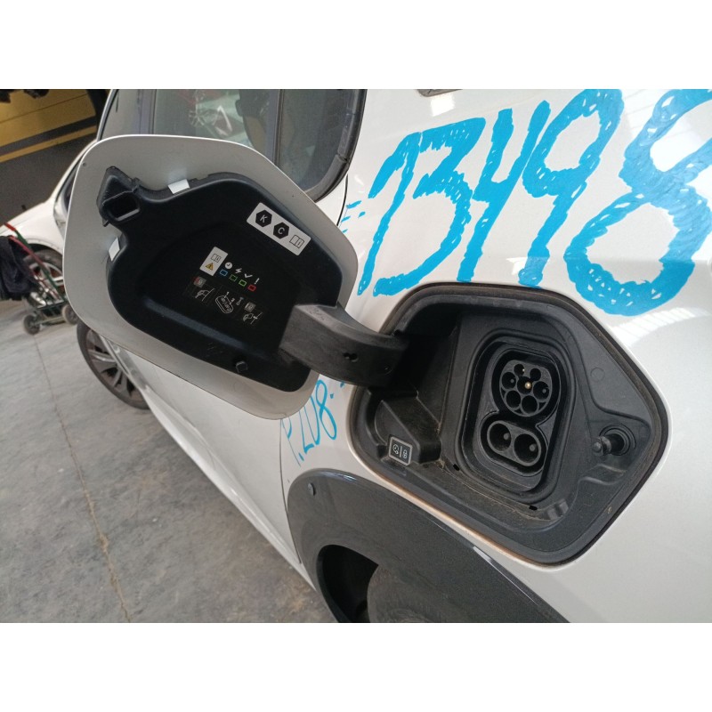 Recambio de tapa exterior combustible para peugeot 208 ii (ub_, up_, uw_, uj_) e-208 referencia OEM IAM   