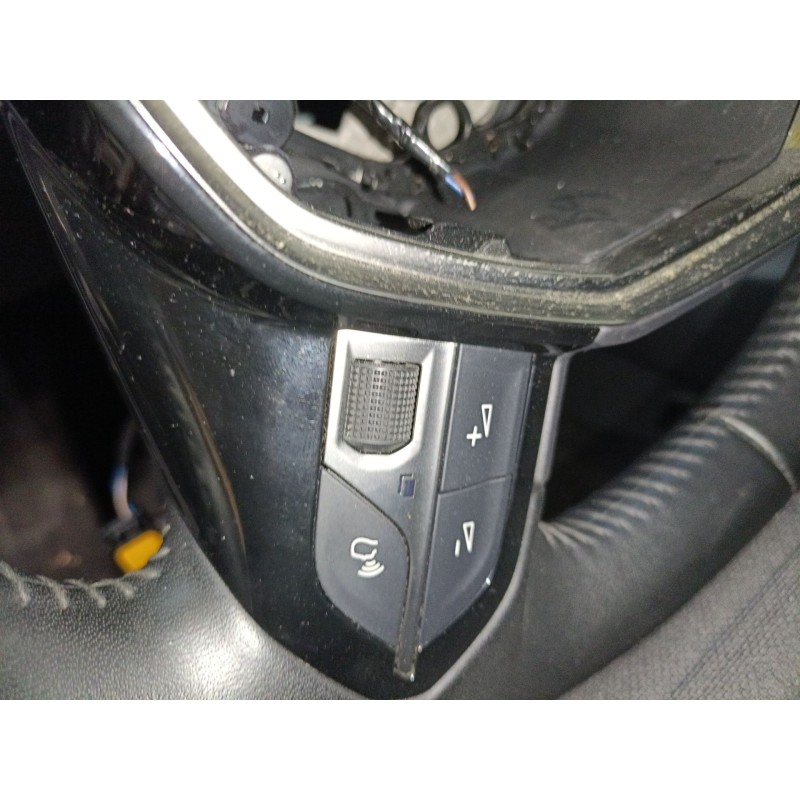 Recambio de volante para peugeot 208 ii (ub_, up_, uw_, uj_) e-208 referencia OEM IAM   