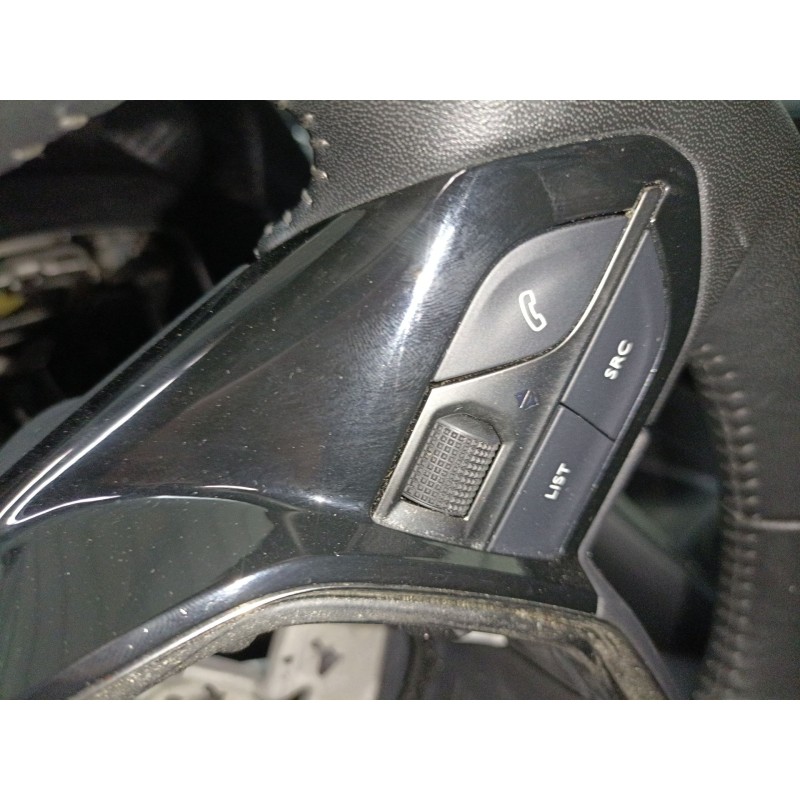 Recambio de volante para peugeot 208 ii (ub_, up_, uw_, uj_) e-208 referencia OEM IAM   